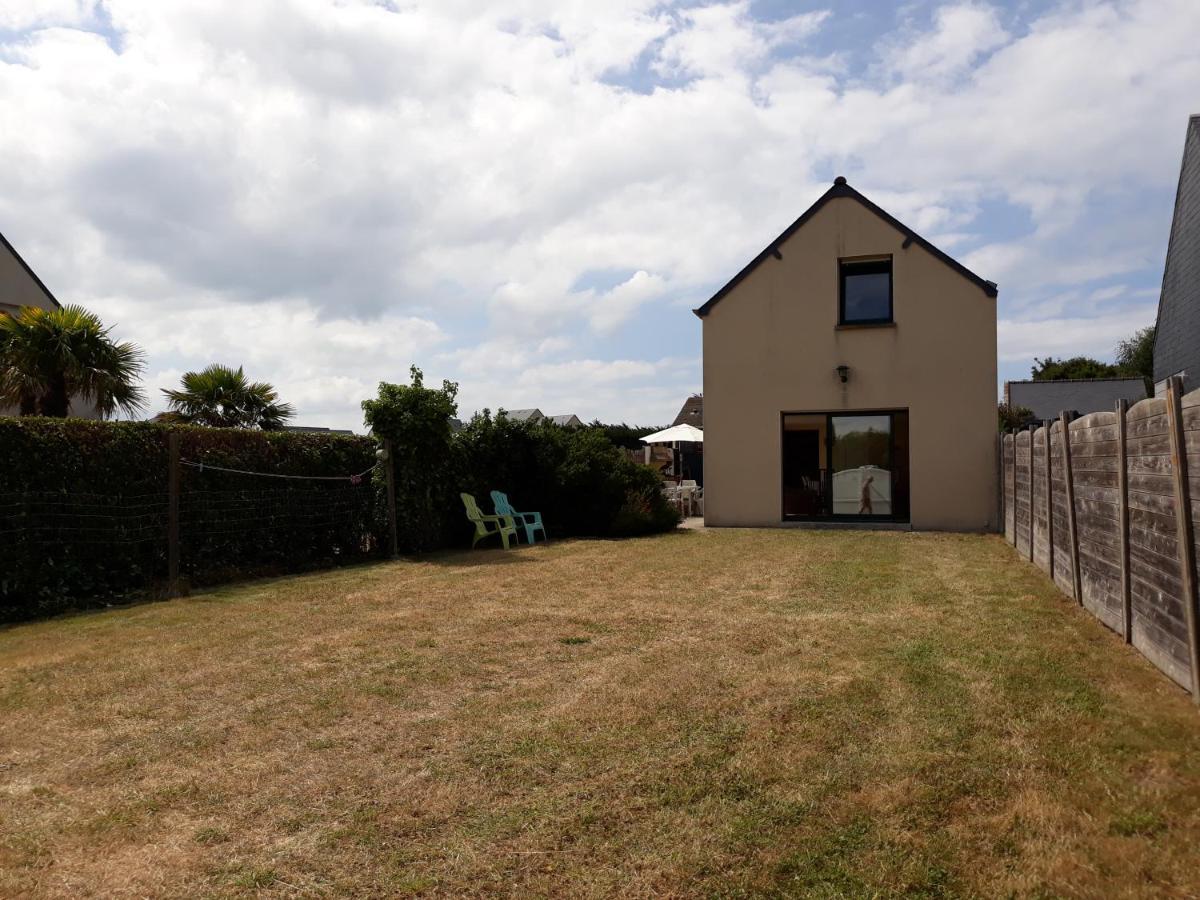 Maison avec jardin et plage de sable fin accessible à pied à 300m Saint-Coulomb Extérieur photo
